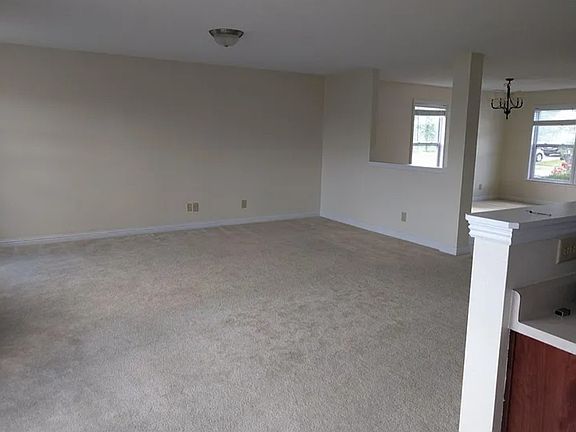 4th image of 9712 Easton Ave