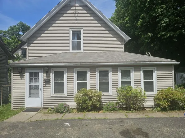 9 Spring St, Turners Falls, MA 01376