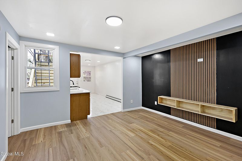3rd image of 274 Livingston Avenue