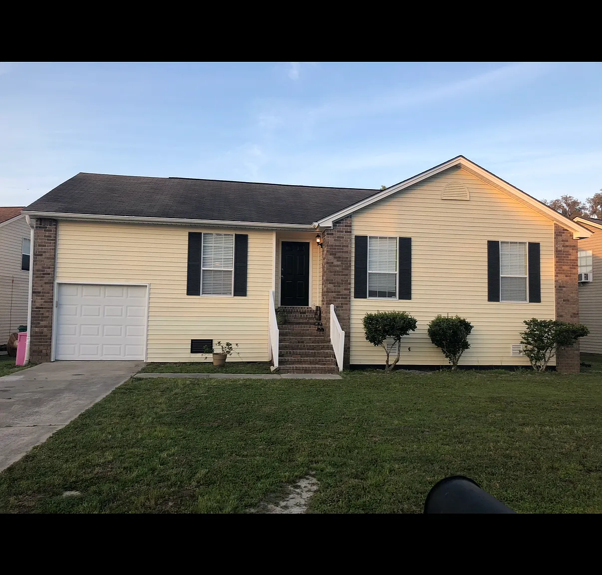 4 bed, 1800 sqft, $2,800 — Photo 2