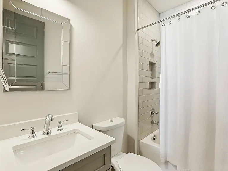 717 Stockell St — Photo 13