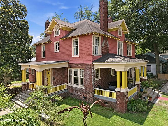 41st image of 707 W 4th Street