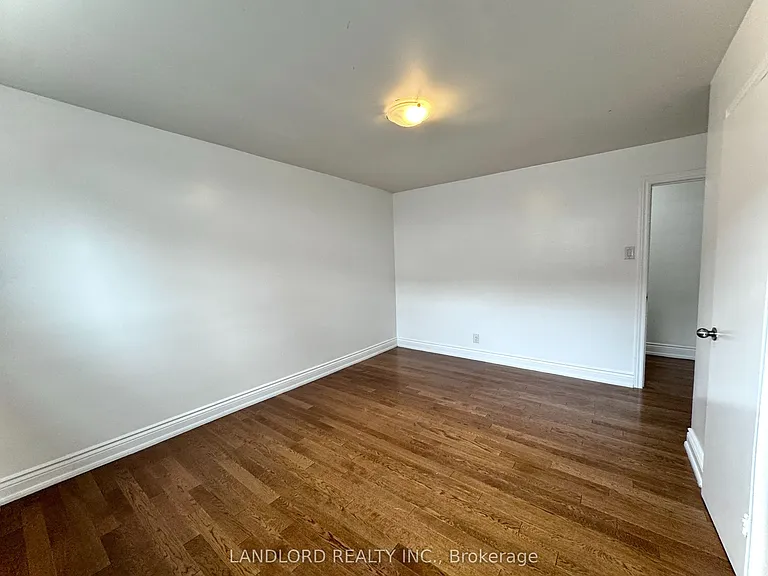 92 Trethewey Dr #2 — Photo 16