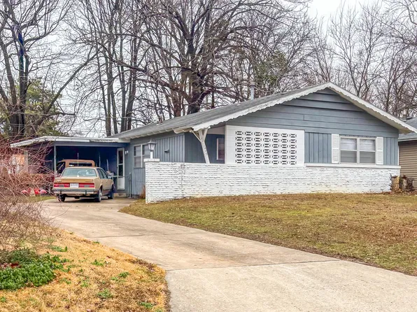 1449 E Berkeley Street, Springfield, MO 65804