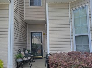 7592 Creekside Ln, Riverdale, GA 30296