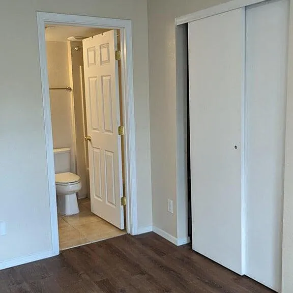 2717 N Pacific Dr — Photo 14