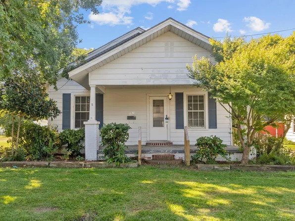 307 E F St, Erwin, NC 28339