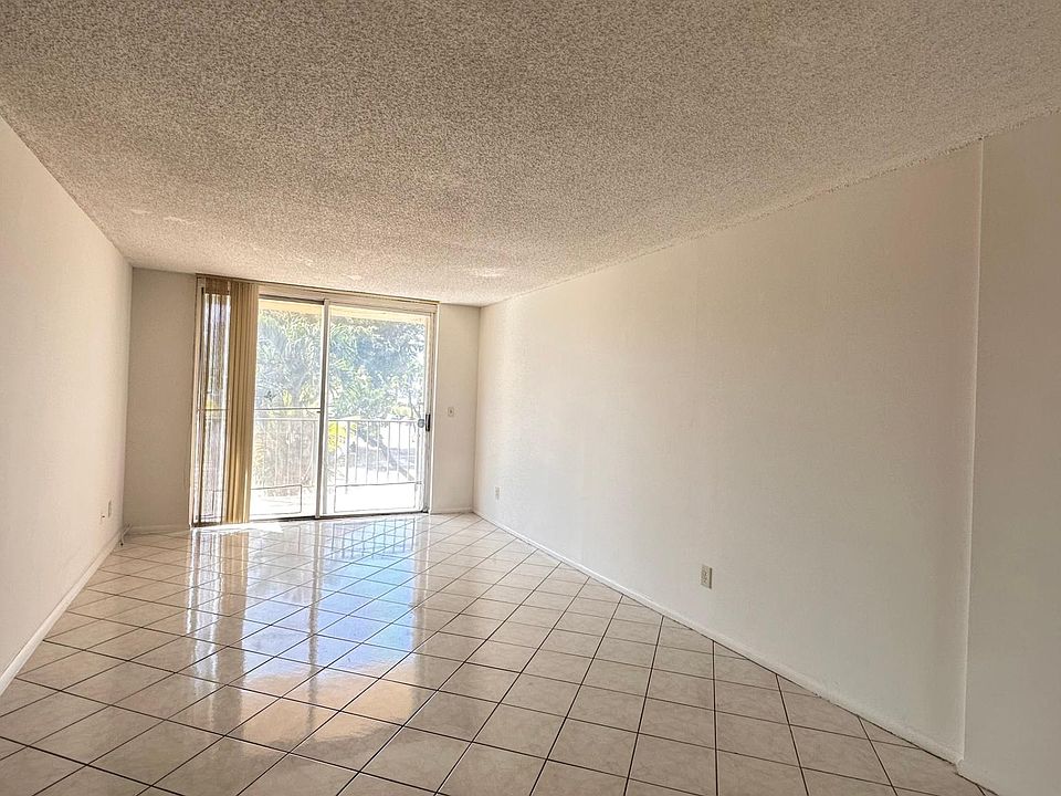 1st image of 1465 NE 123rd St APT 212