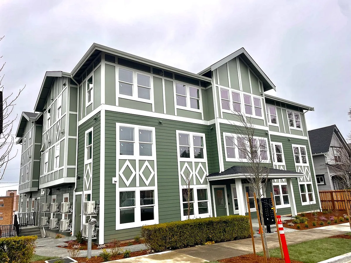 Building Photo - 1205 N Garden St