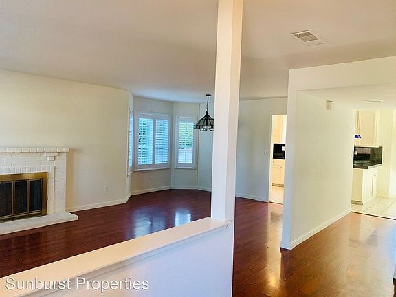 5th image of 100 Thorne Ct