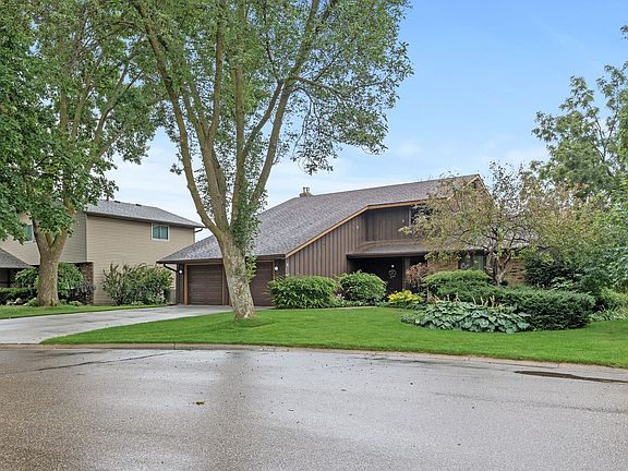 3rd image of 1252 Willow Ln