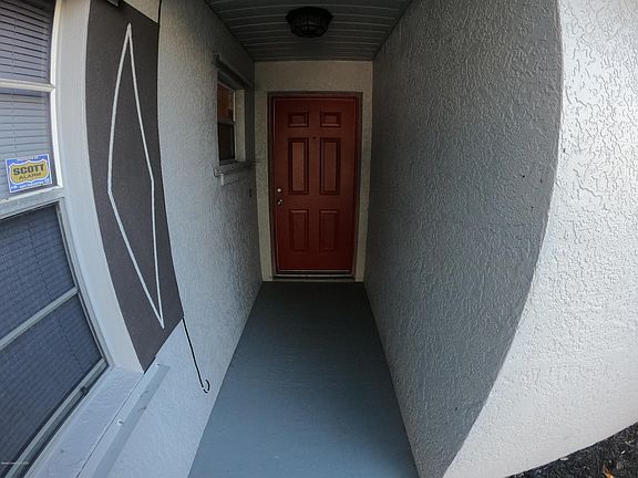 5th image of 4057 Bayberry Dr