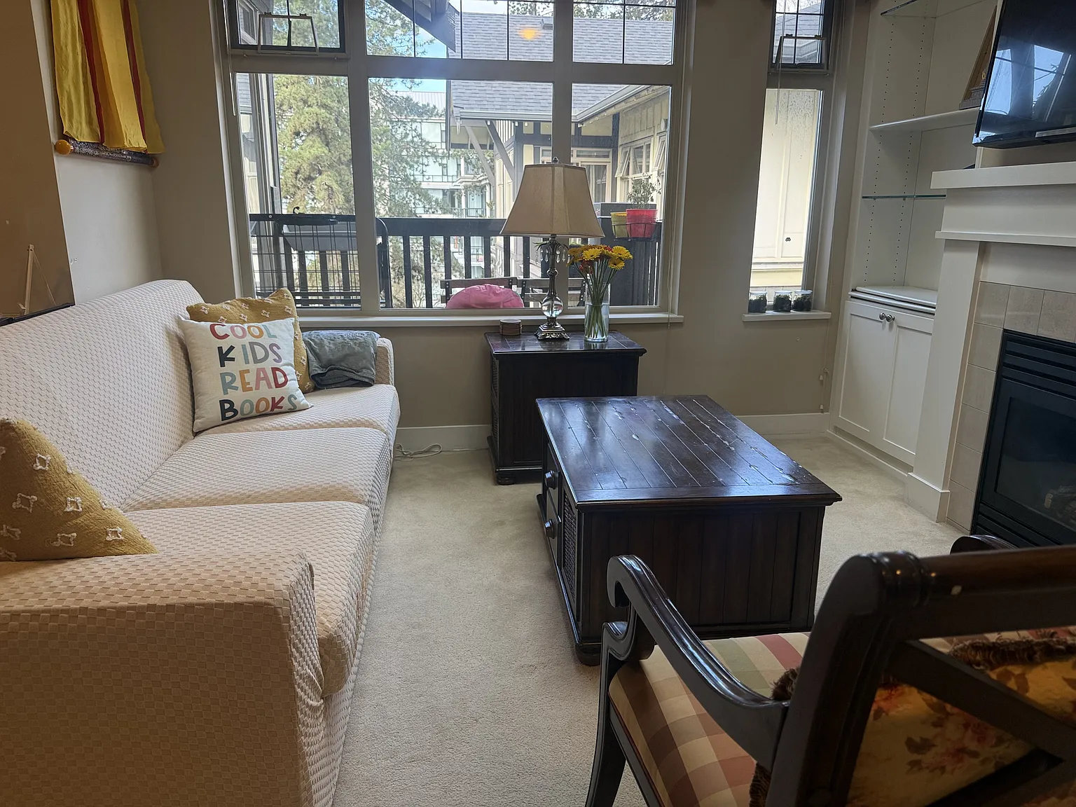 4885 Valley Dr photo 1