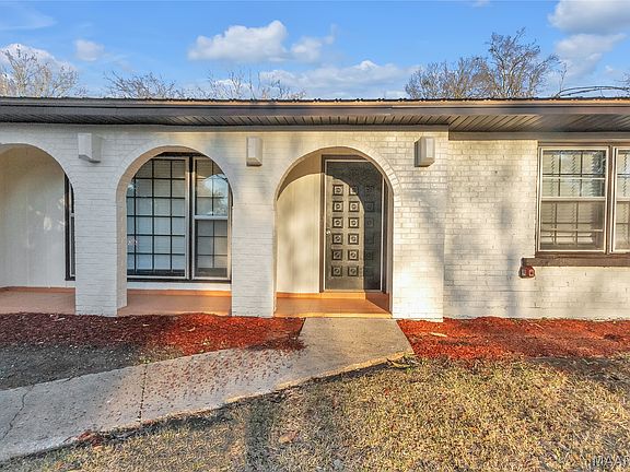 2nd image of 4451 McCampbell Dr