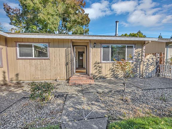 5th image of 8470 Old Oak Road