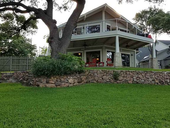 4th image of 413 River Lake Dr