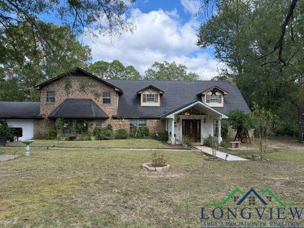 164 W Hayden St, Carthage, TX 75633