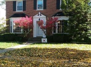 1033 S Delphia Ave, Park Ridge, IL 60068