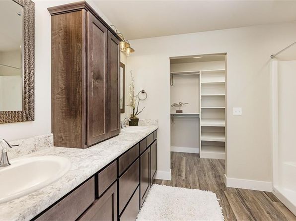 2321 Gleneagles Blvd #1