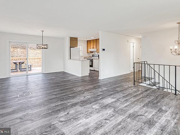 5th image of 4710 Kenny Ct