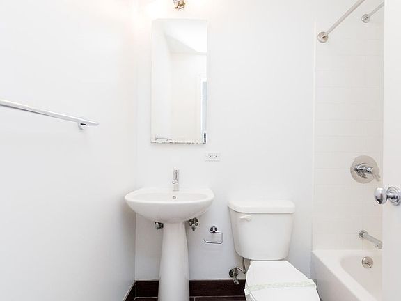 5th image of 212 W 91st St APT 1120