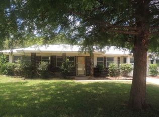 5500 Wheaton Dr, Fort Worth, TX 76133