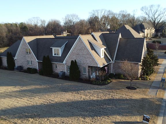 2nd image of 29 Hampton Pl