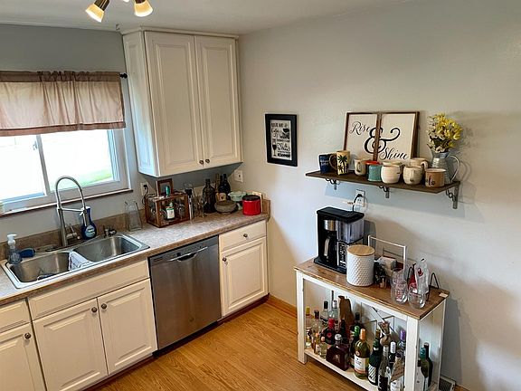 5th image of 5393 Pembina Dr
