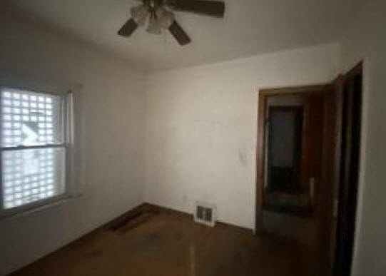 4th image of 630 Douglas Ave
