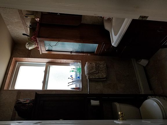 5th image of 1870 W 11th St #2nd