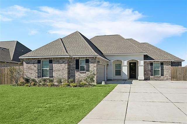 1st image of 44219 Kendalwood Dr
