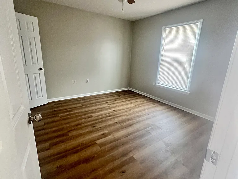 230 Lanier Dr #190 — Photo 4