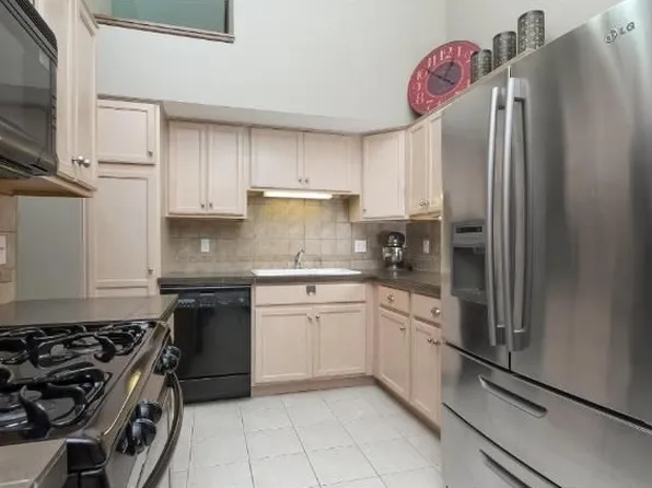 10466 Bloomington Fwy W, Bloomington, MN 55431