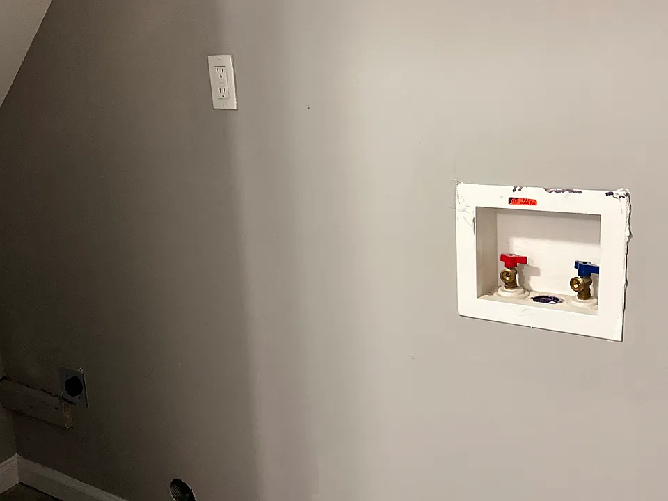 Washer/Dryer Hook Up