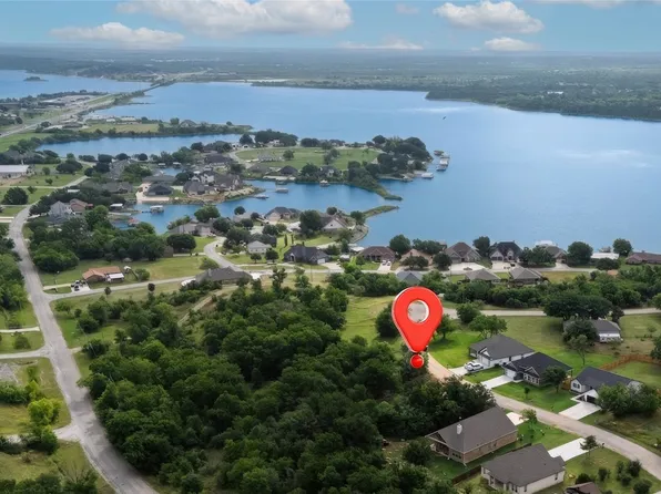 Lanai Cir, Bridgeport, TX 76426