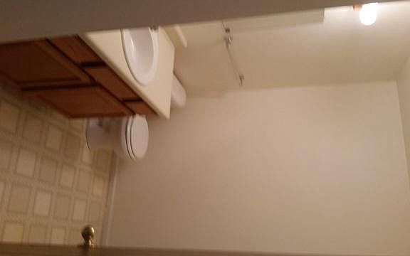 4th image of 2121 35th Ave APT 10