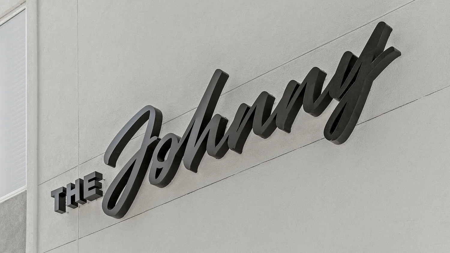 The Johnny — Photo 1
