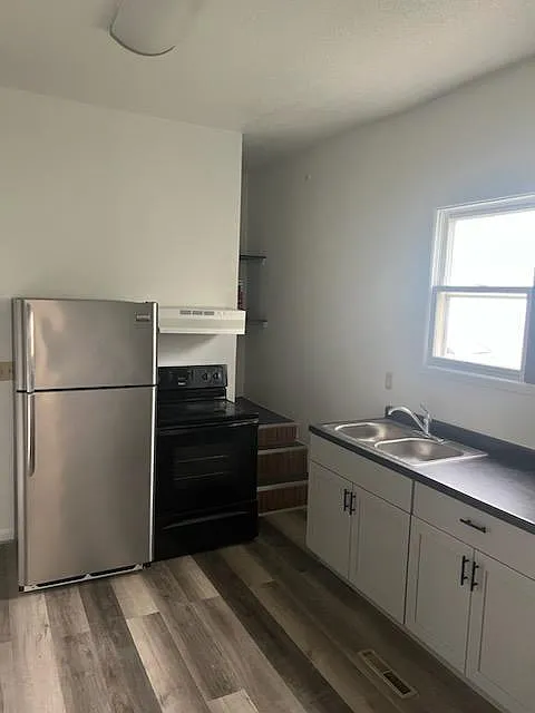 2 bed, 1100 sqft, $900 — Photo 2