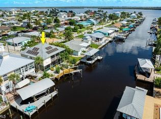 2761 Geary St, Matlacha, FL 33993