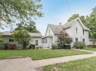 851 S Marion Ave, Washington, IA 52353