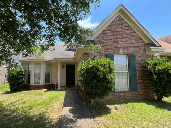 5392 Kristy Ln, Southaven, MS 38671