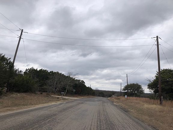 3rd image of 5815 County Road 330
