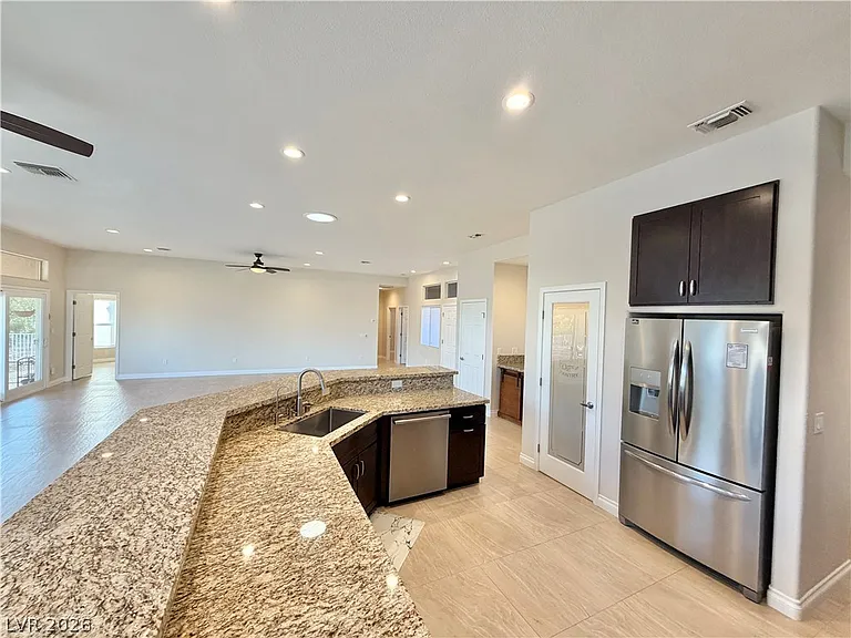 10541 Broom Hill Dr — Photo 8