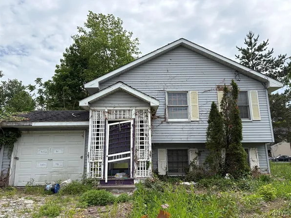 827 Tallman St, Syracuse, NY 13204