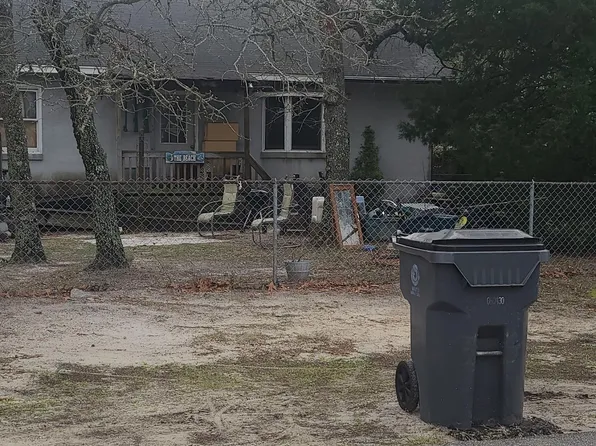 146 NE 13th Street, Oak Island, NC 28465