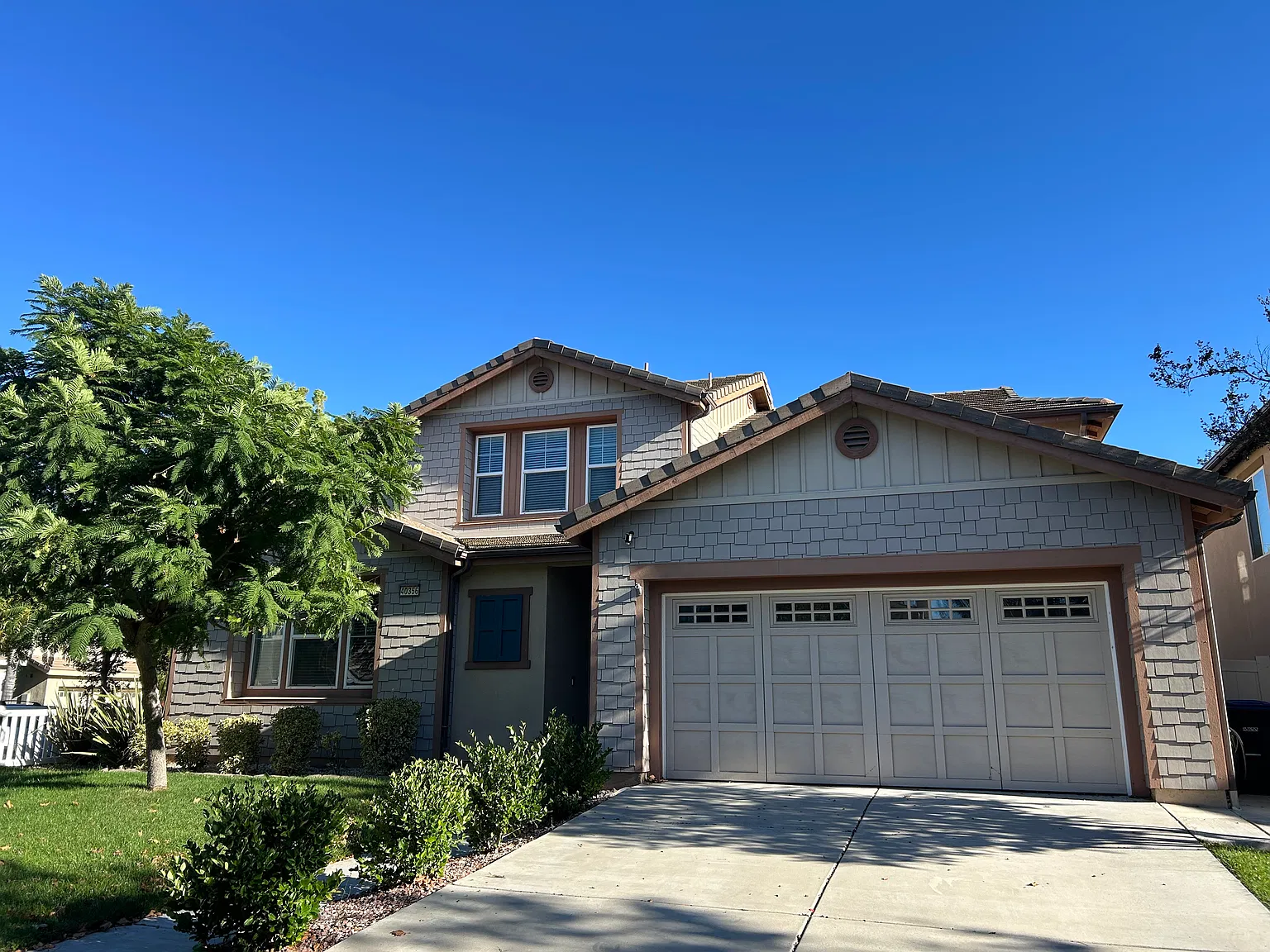 5 bed, 2439 sqft, $3,700 — Photo 1