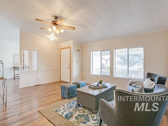 3rd image of 5434 Willowcrest Pl