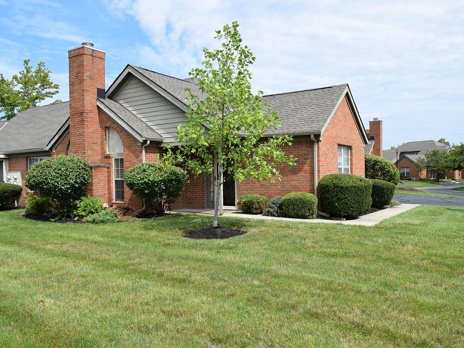 2423 Sportsman Dr, Grove City, OH 43123 Zillow