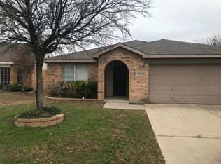 705 Ibis Ct, Saginaw, TX 76131