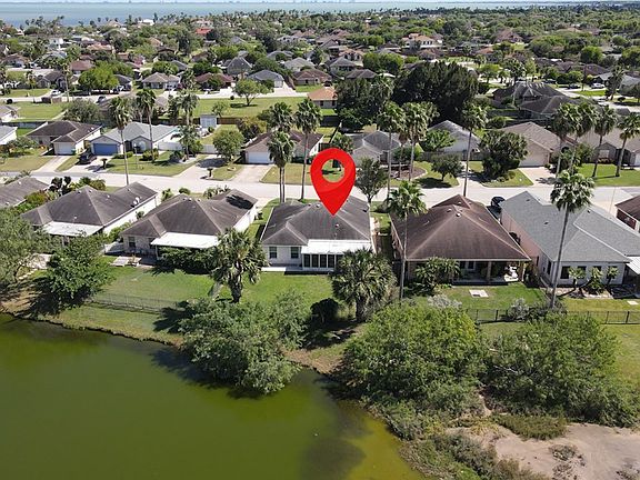 4th image of 36 Lakewood Dr